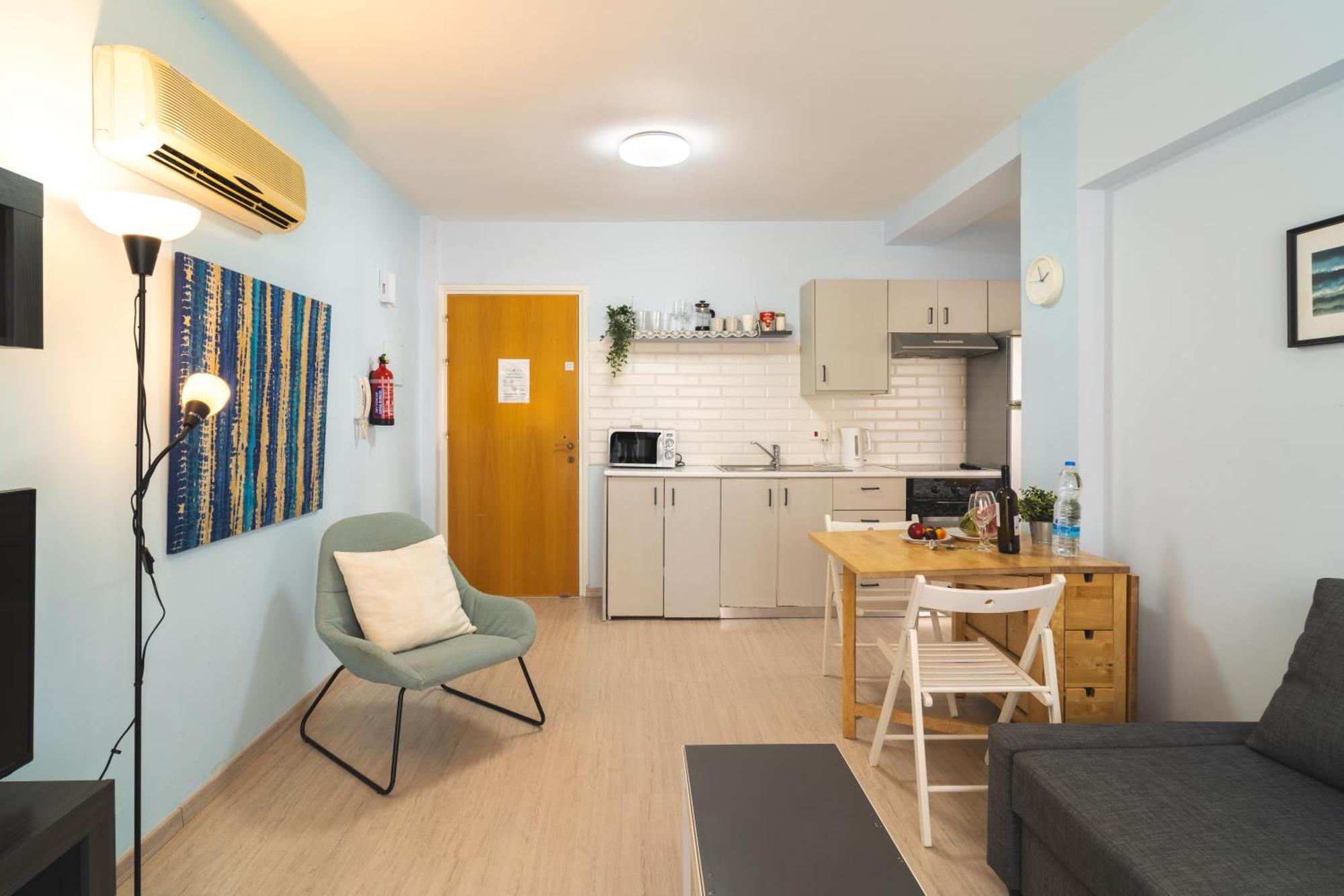 Helios Mackenzie One Bedroom Flat Larnaca Buitenkant foto