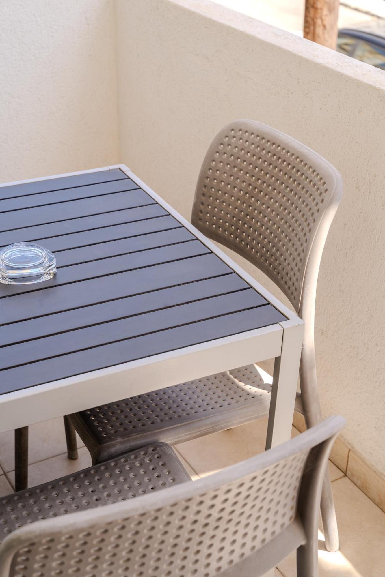 Helios Mackenzie One Bedroom Flat Larnaca Buitenkant foto